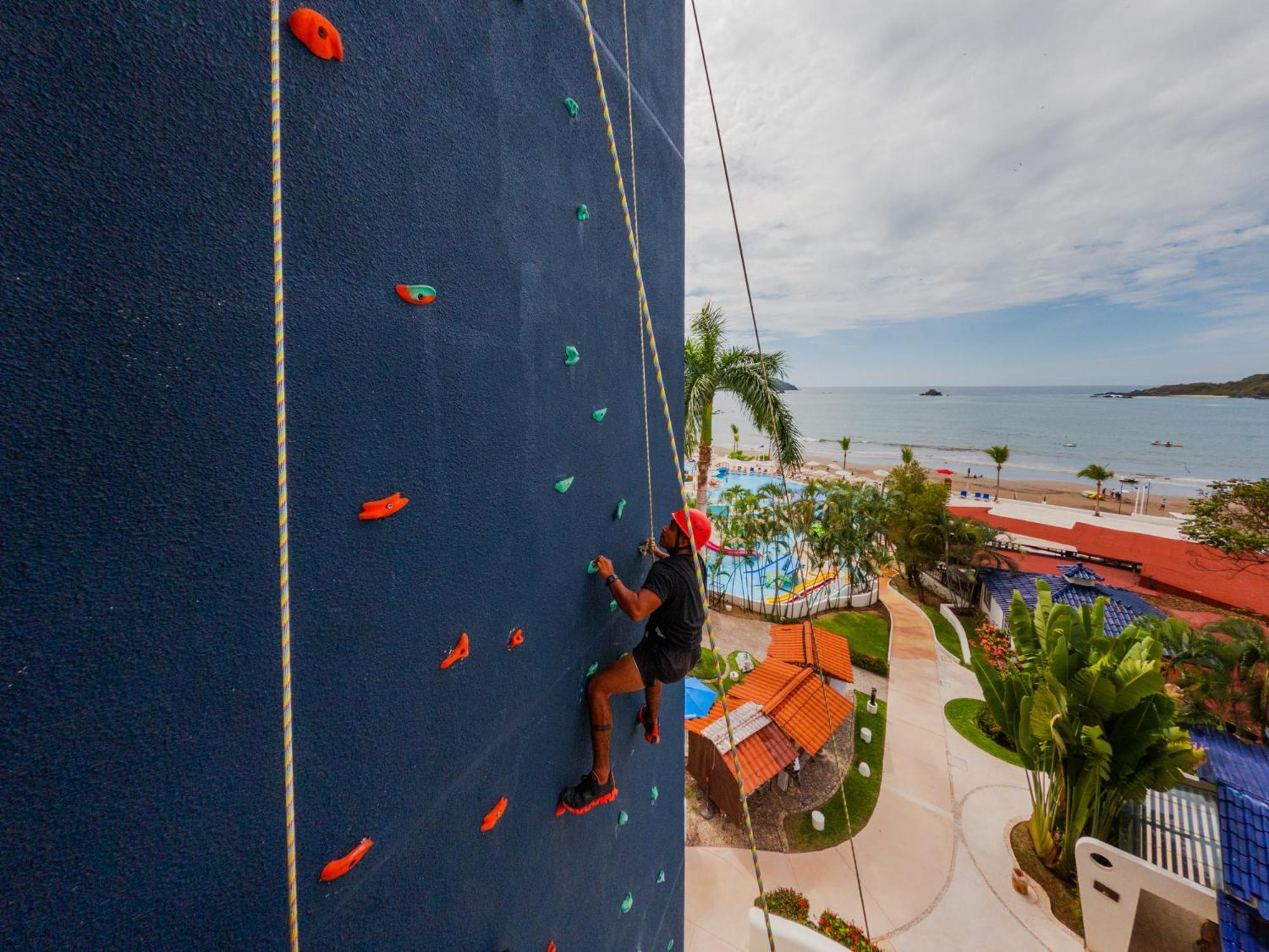 Azul Ixtapa All Inclusive Resort Exterior foto